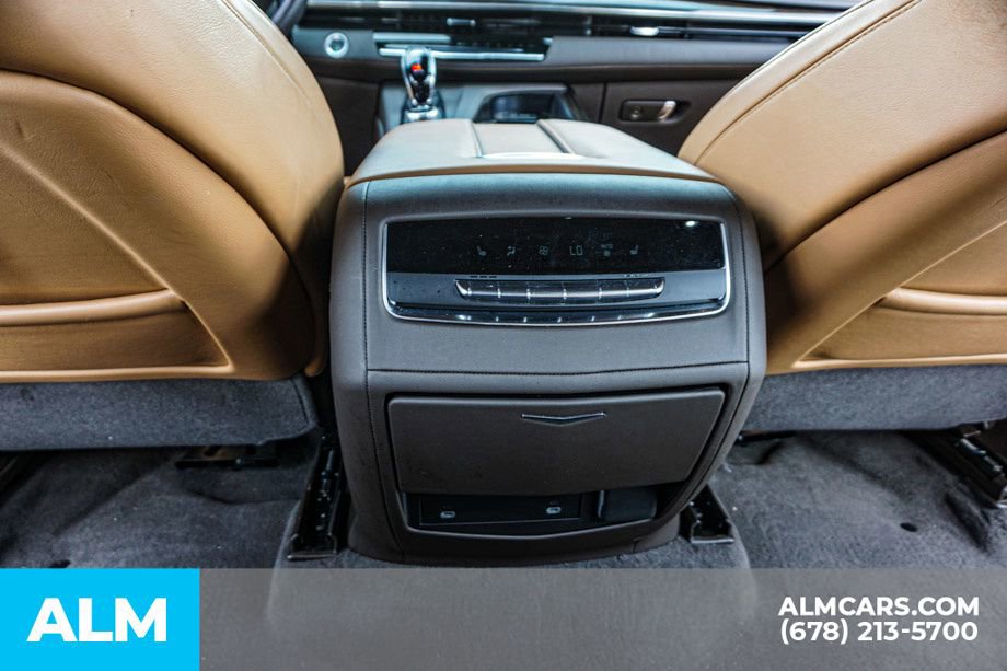 Used 2024 Cadillac Escalade Sport AWD/4WD image 35