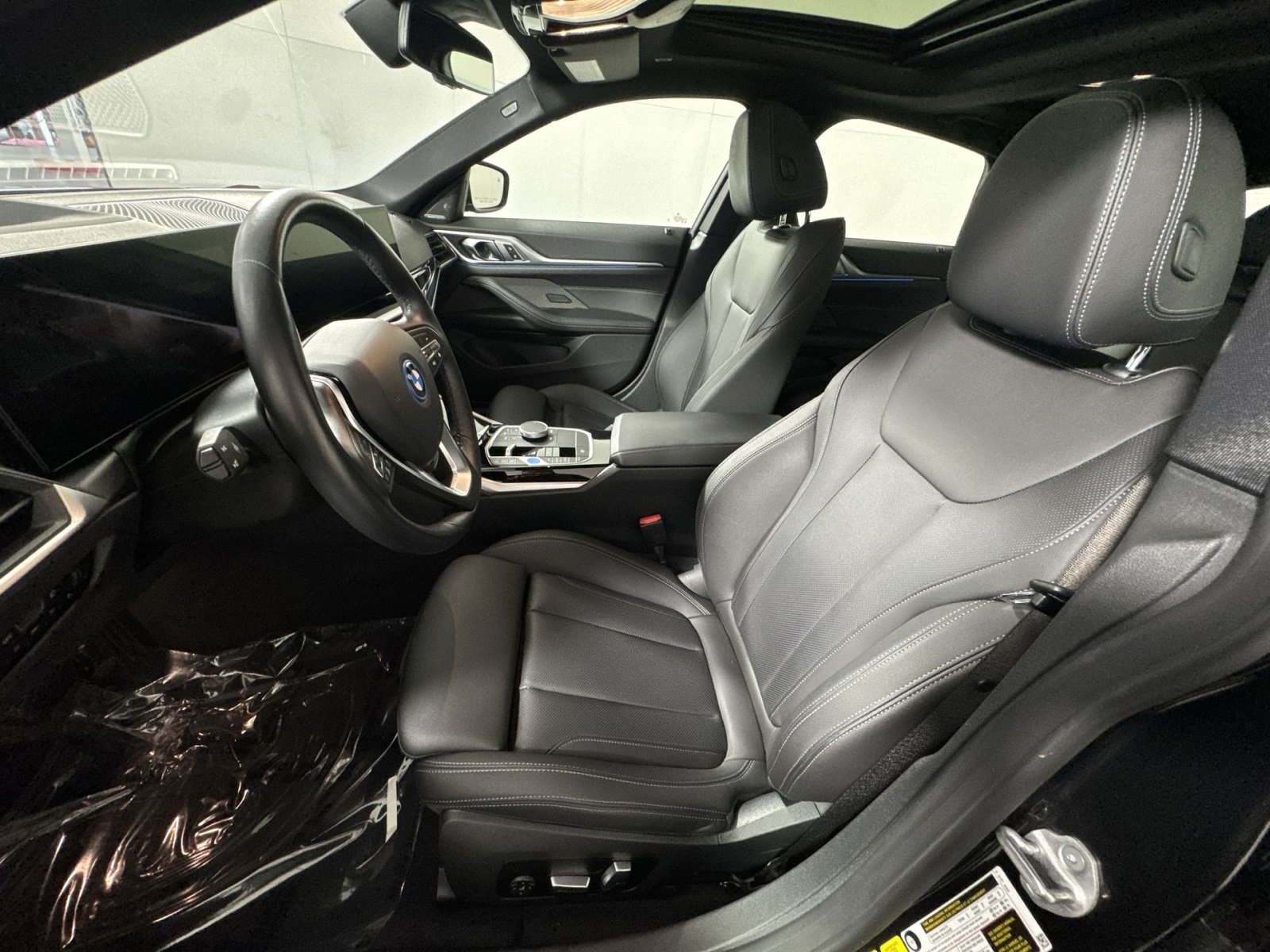 Used 2023 BMW i4 eDrive40 RWD image 13