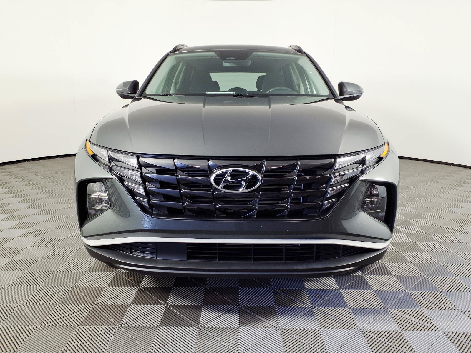 Certified 2022 Hyundai Tucson SEL FWD image 2