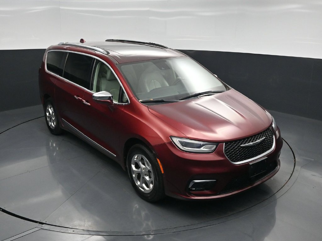 Used 2021 Chrysler Pacifica Limited w/ Premium & Safety Sphere Group AWD/4WD image 36