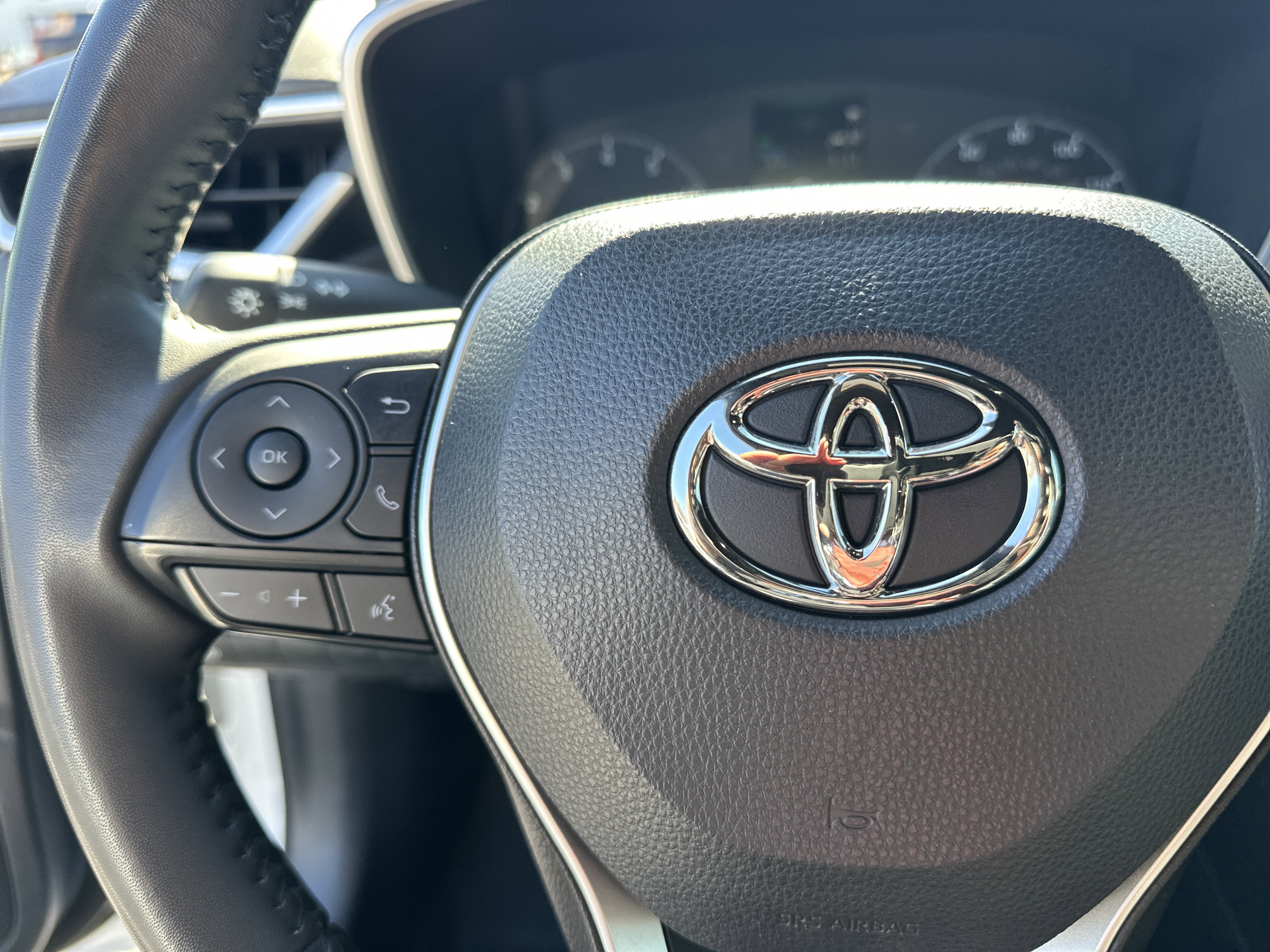 Used 2023 Toyota Corolla SE image 25