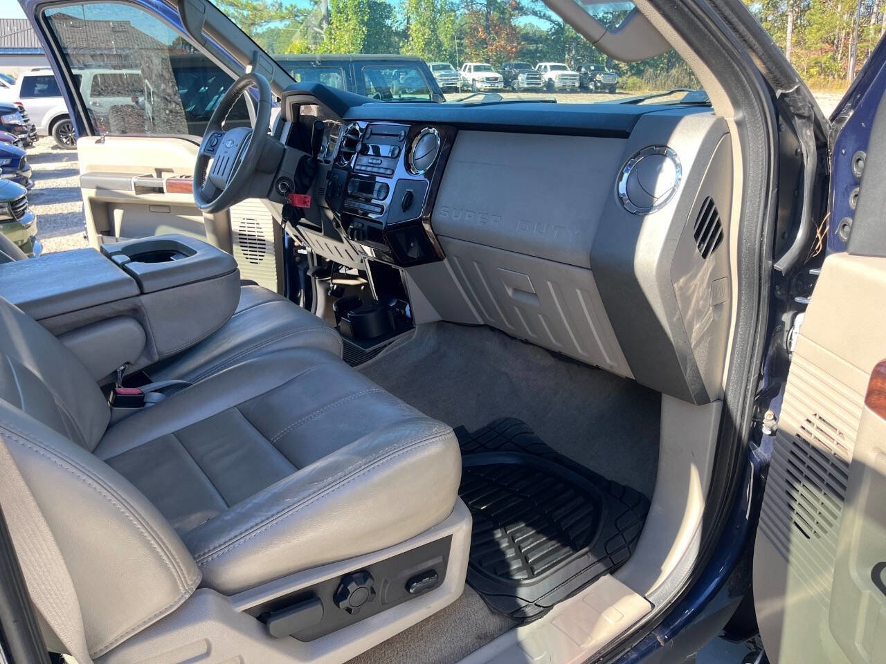 Used 2008 Ford F250 Lariat image 38