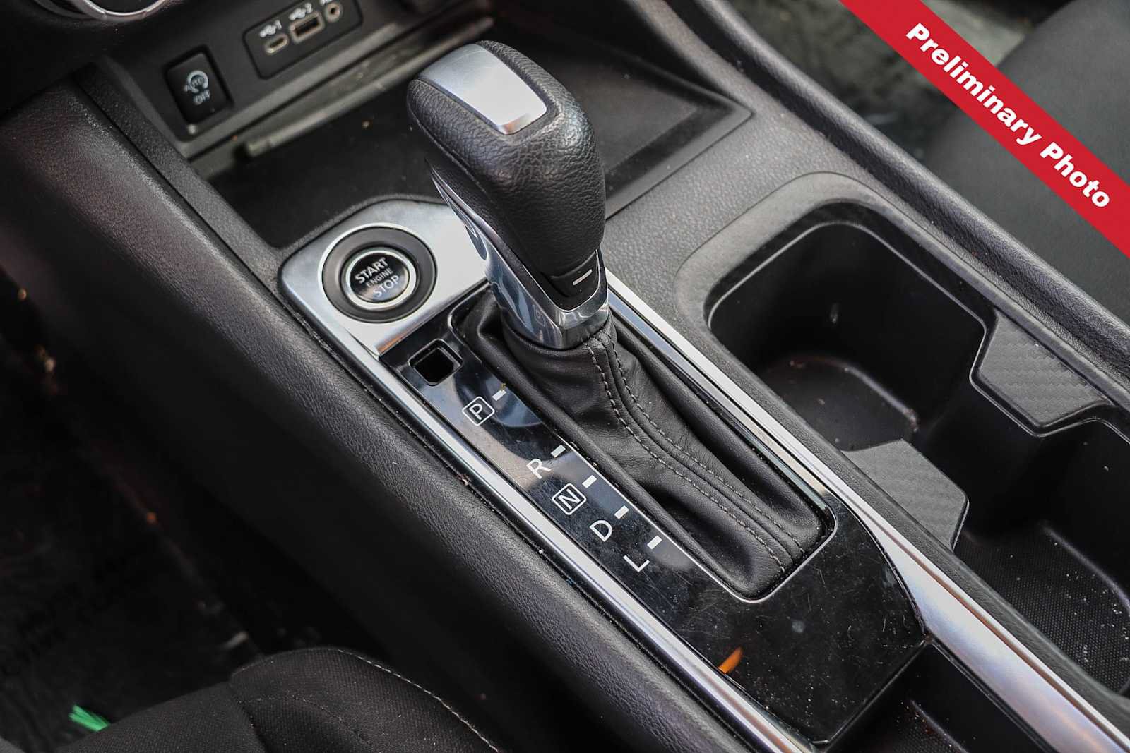 Used 2024 Nissan Sentra SV FWD image 17