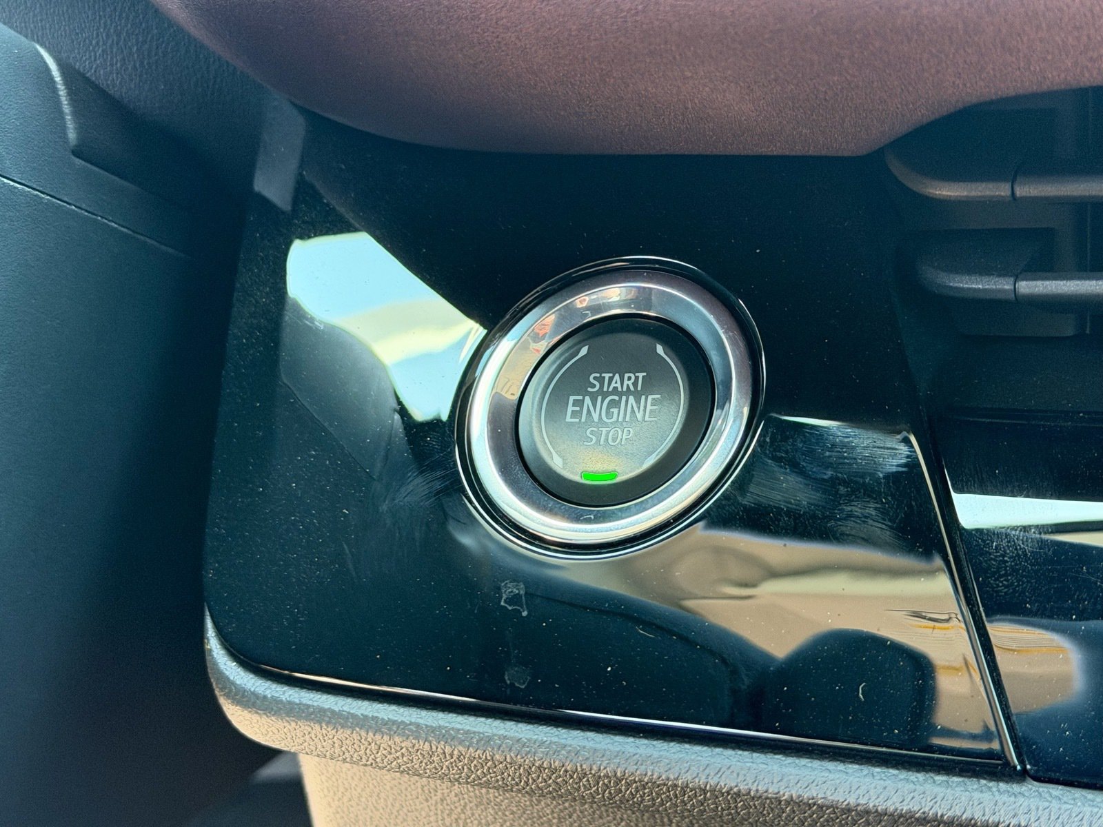 Used 2025 Buick Envision Sport Touring AWD/4WD image 29