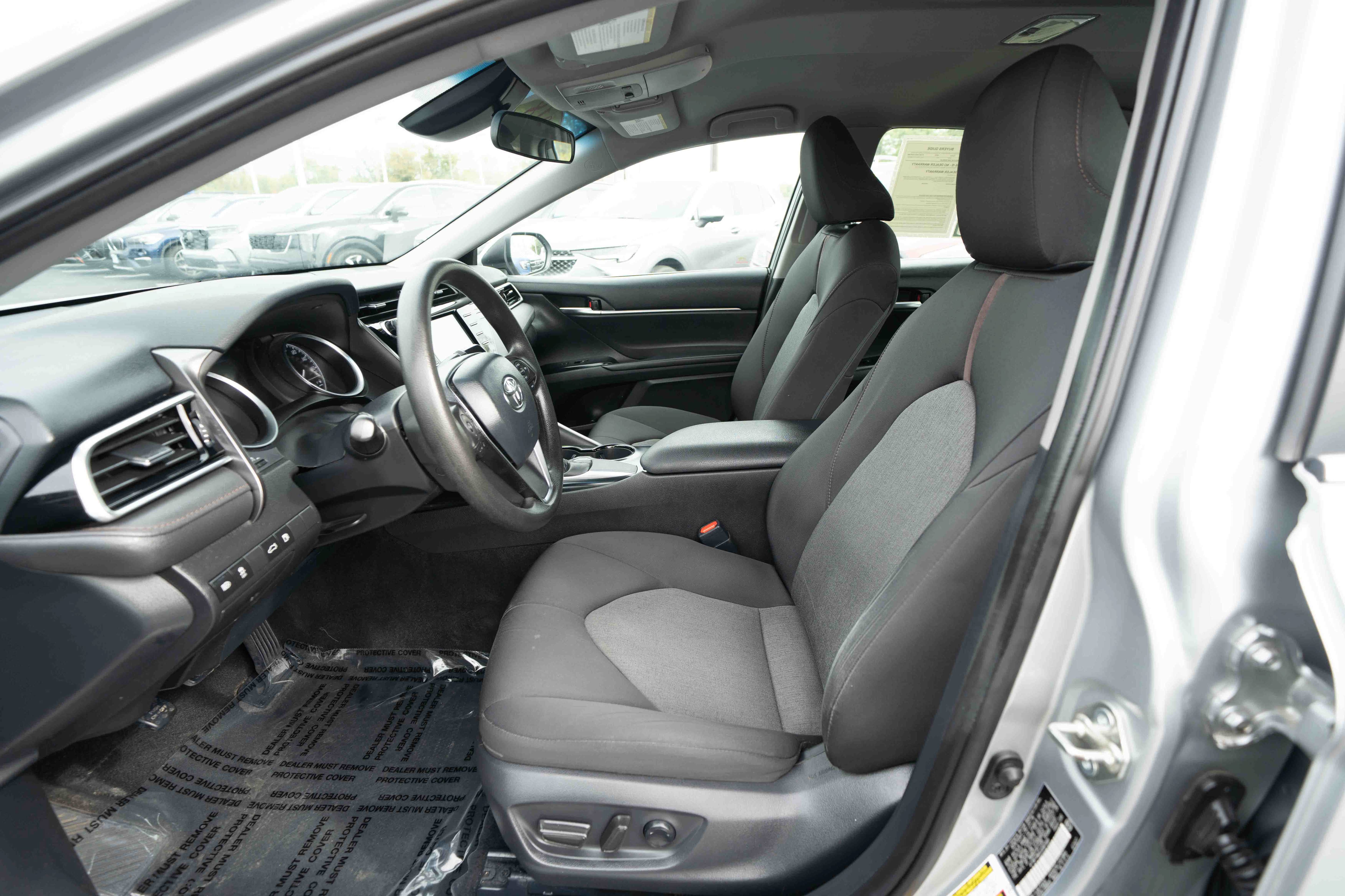 Used 2018 Toyota Camry LE w/ Protection Package (Q2) FWD image 9