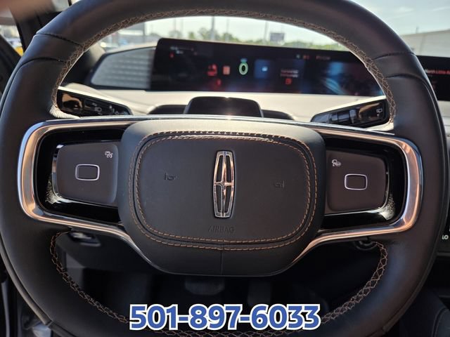 Certified 2025 Lincoln Navigator Black Label AWD/4WD image 27