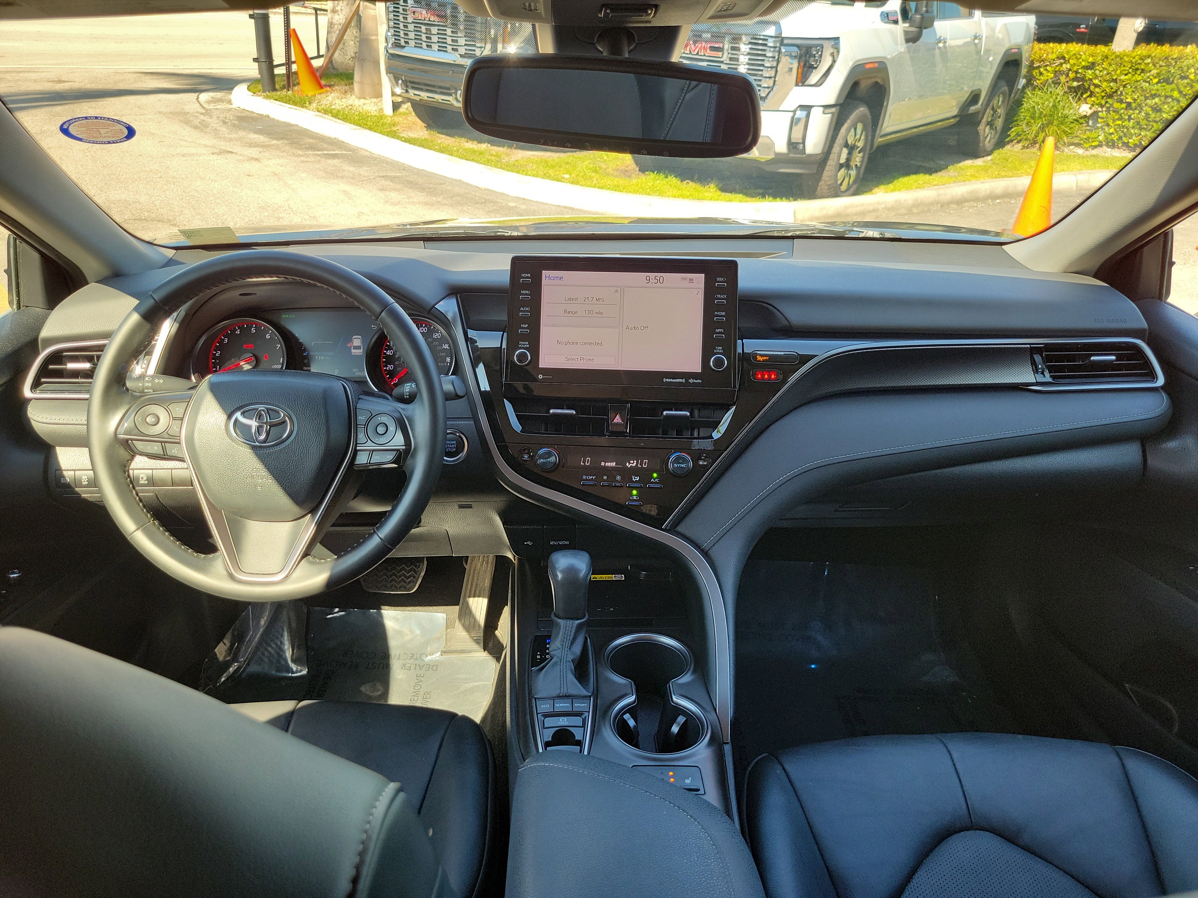 Used 2023 Toyota Camry XSE FWD image 15