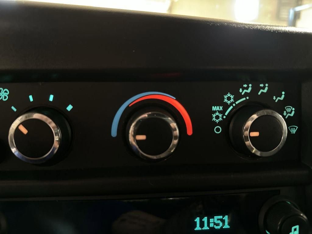 Used 2024 GMC Savana 2500 w/ Driver Convenience Package image 16