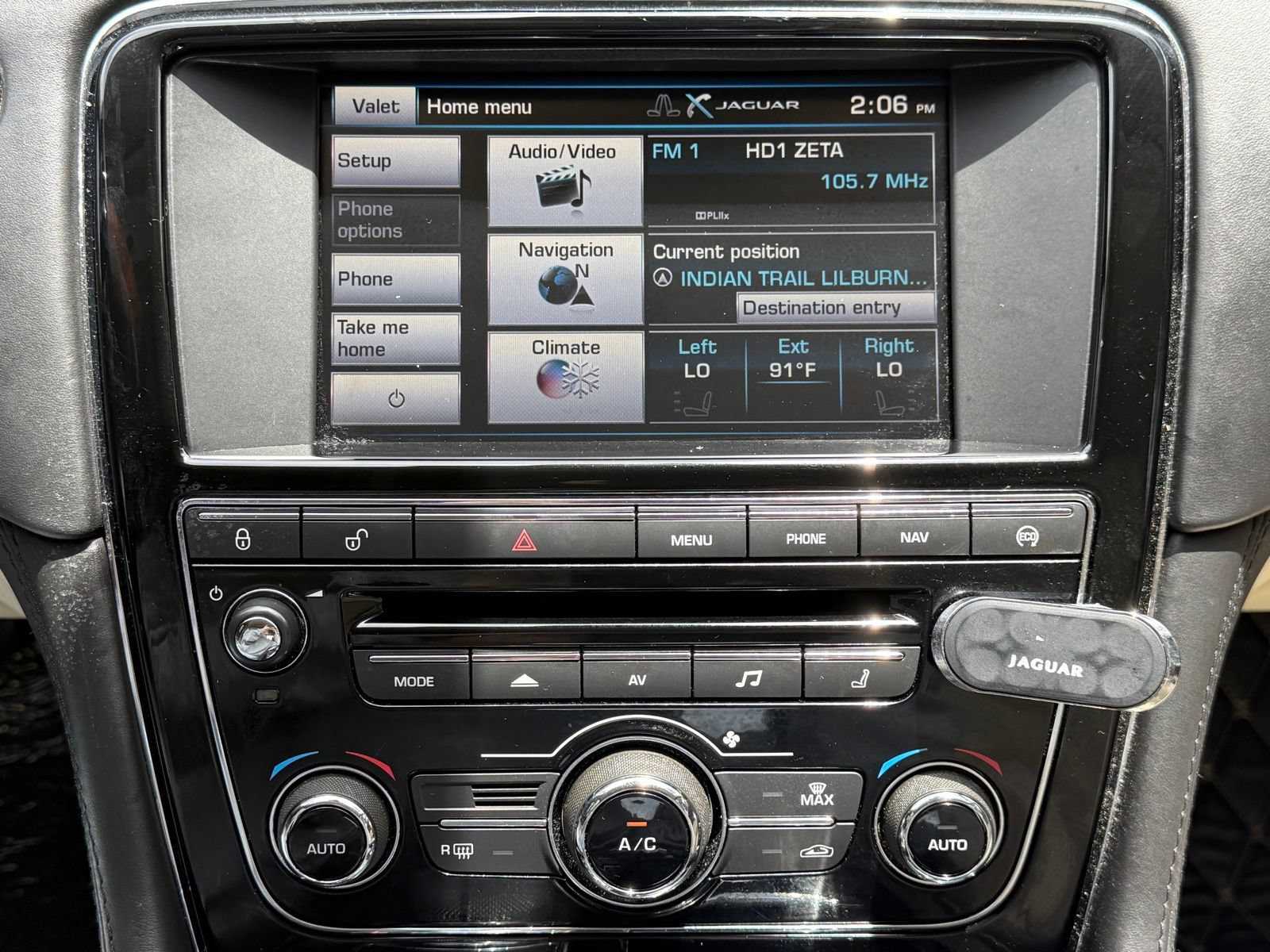 Used 2015 Jaguar XJ L Portfolio AWD/4WD image 29
