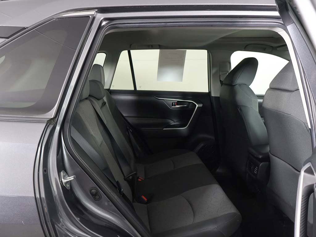 Used 2022 Toyota RAV4 XLE w/ Convenience Package image 33