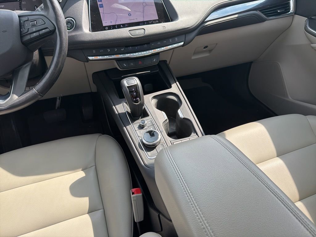 Used 2019 Cadillac XT4 Luxury w/ Cold Weather Package image 16