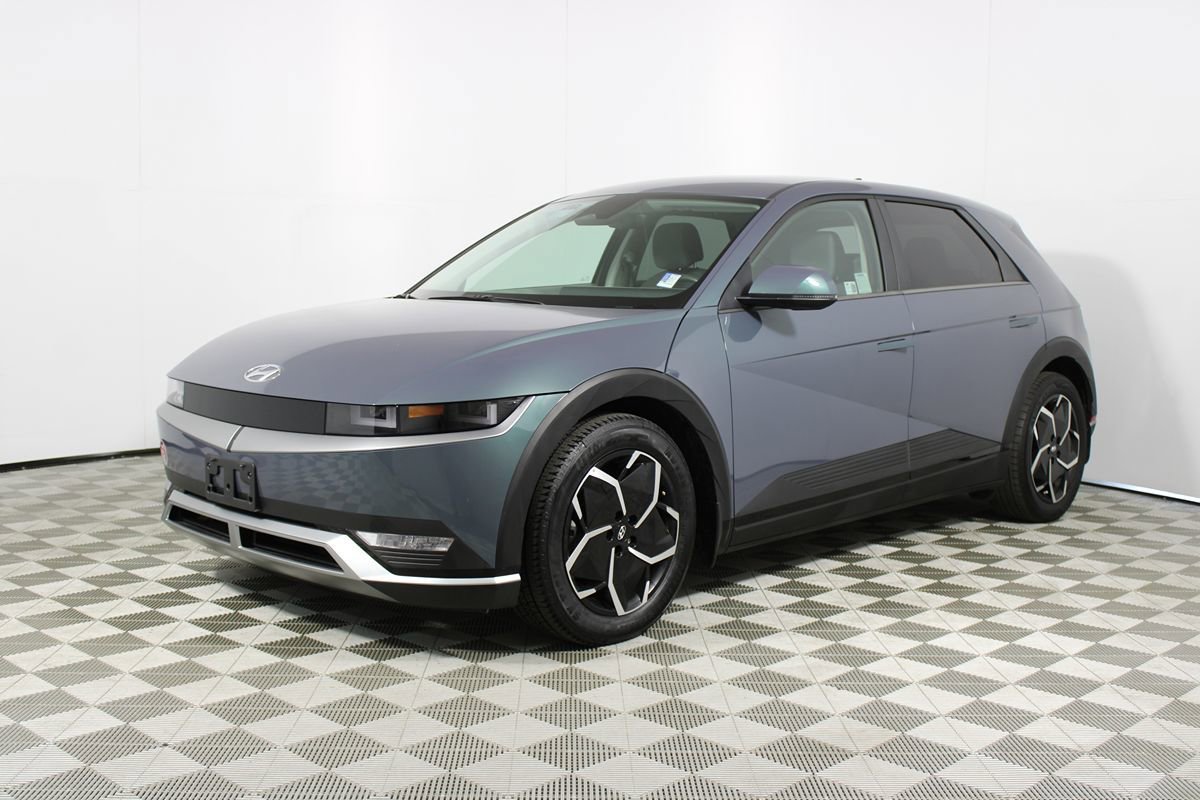 Used 2024 Hyundai Ioniq 5 SE image 3