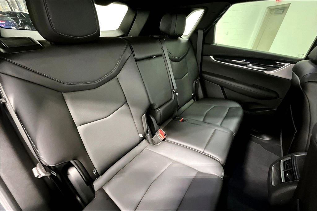 Used 2023 Cadillac XT5 Premium Luxury w/ Technology Package image 36