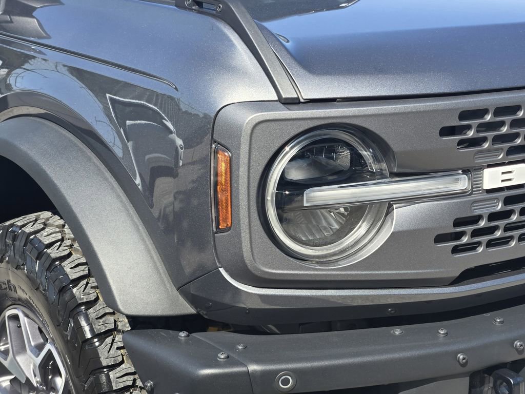 Used 2024 Ford Bronco Badlands image 9