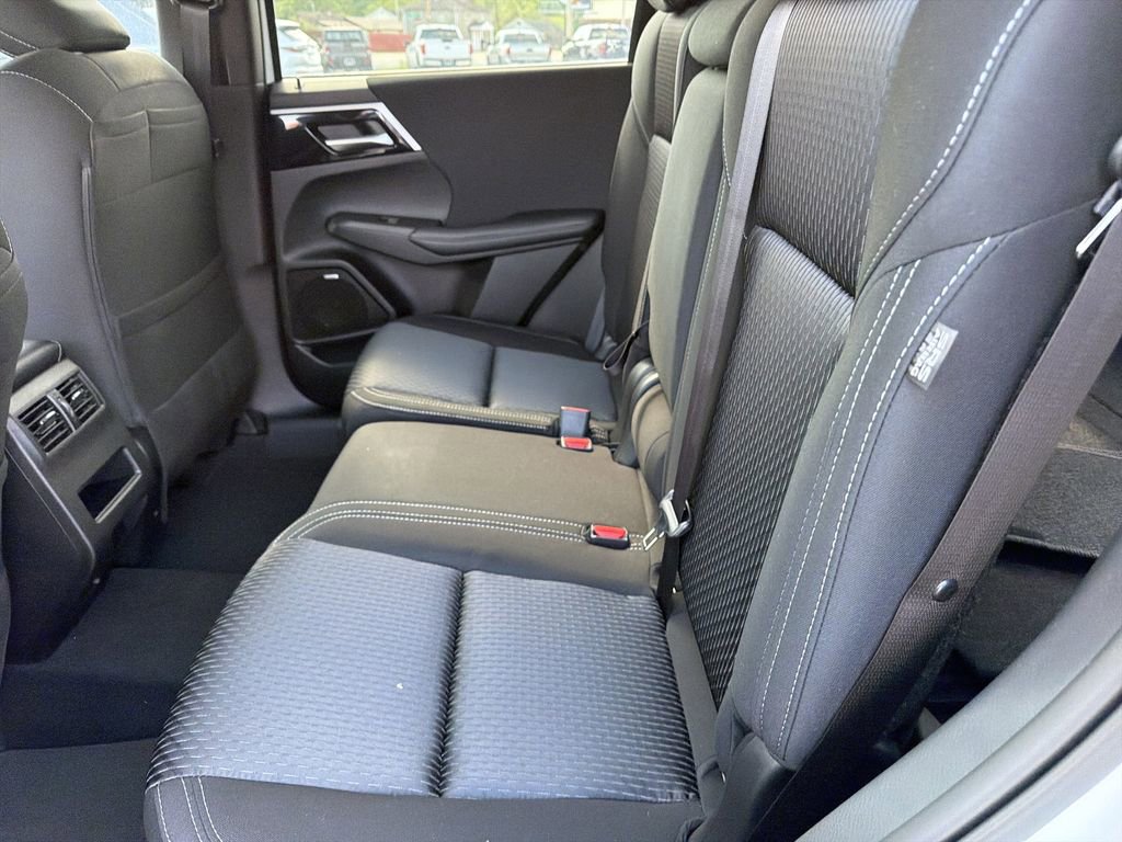 New 2026 Mitsubishi Outlander ES AWD/4WD image 13