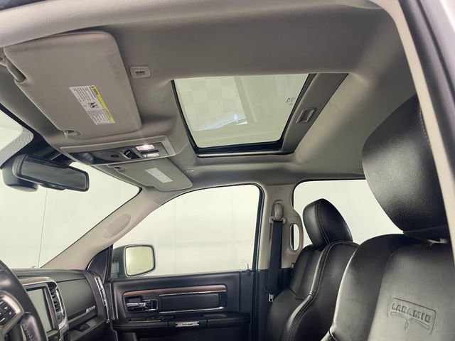 Used 2017 RAM 1500 Laramie w/ Convenience Group AWD/4WD image 16