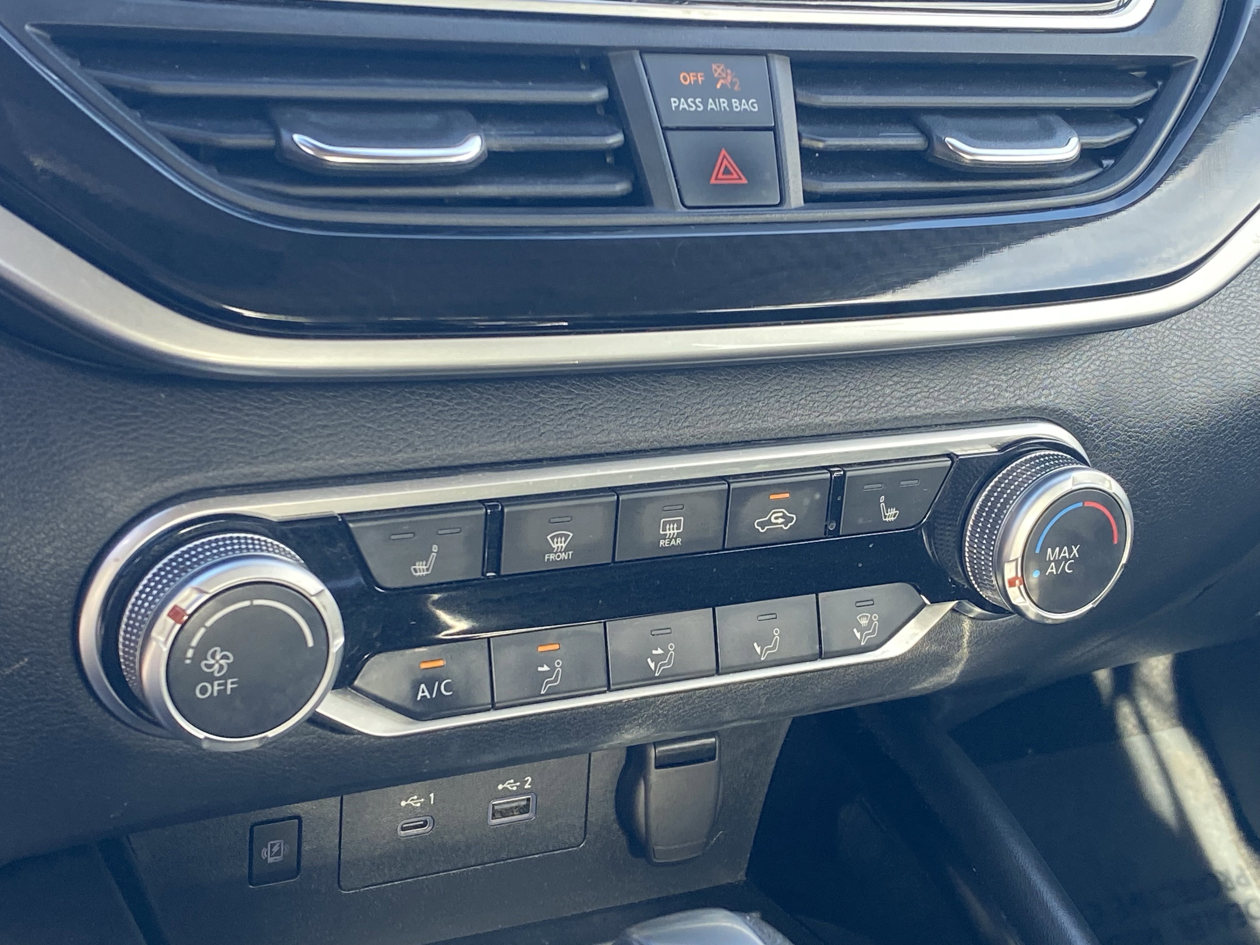 Used 2023 Nissan Altima 2.5 SR w/ SR Premium Package image 26