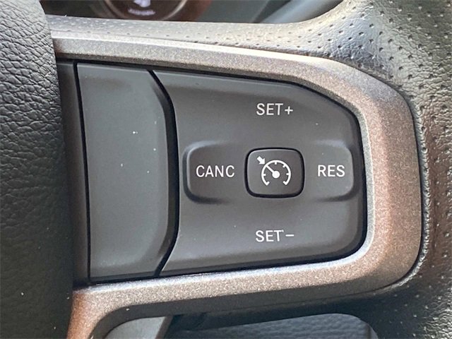 Used 2024 RAM 3500 Tradesman w/ Chrome Appearance Group image 19