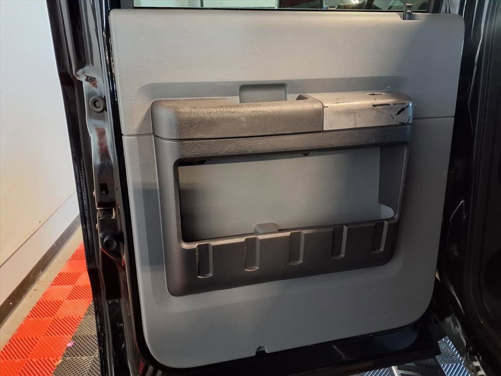 Used 2016 Ford F250 XLT w/ XLT Premium Package image 14