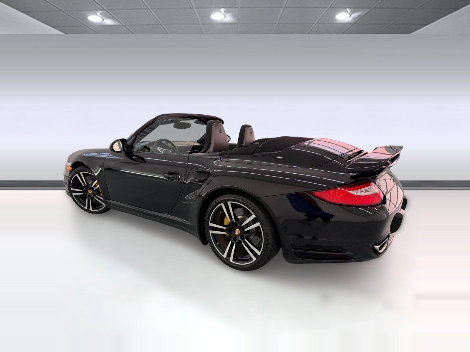 Used 2012 Porsche 911 Turbo S image 3