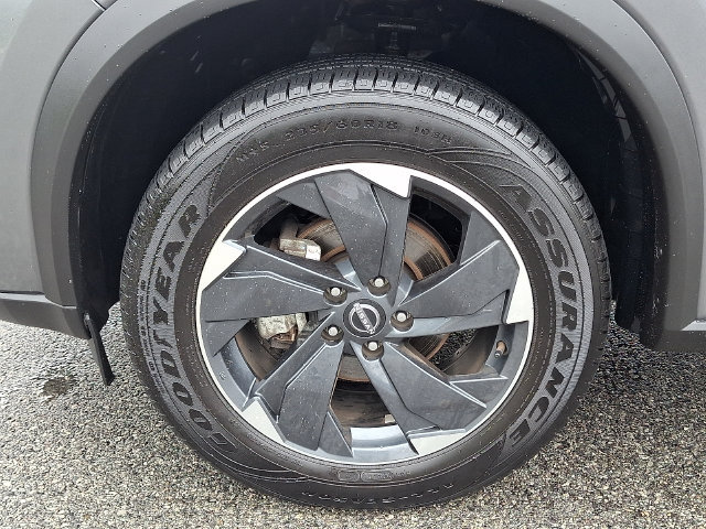 Used 2025 Nissan Rogue SV AWD/4WD image 8