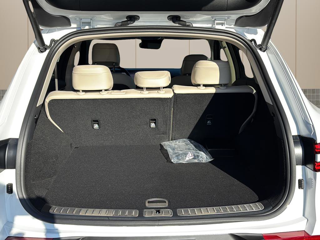 Used 2026 Genesis GV70 2.5T image 14