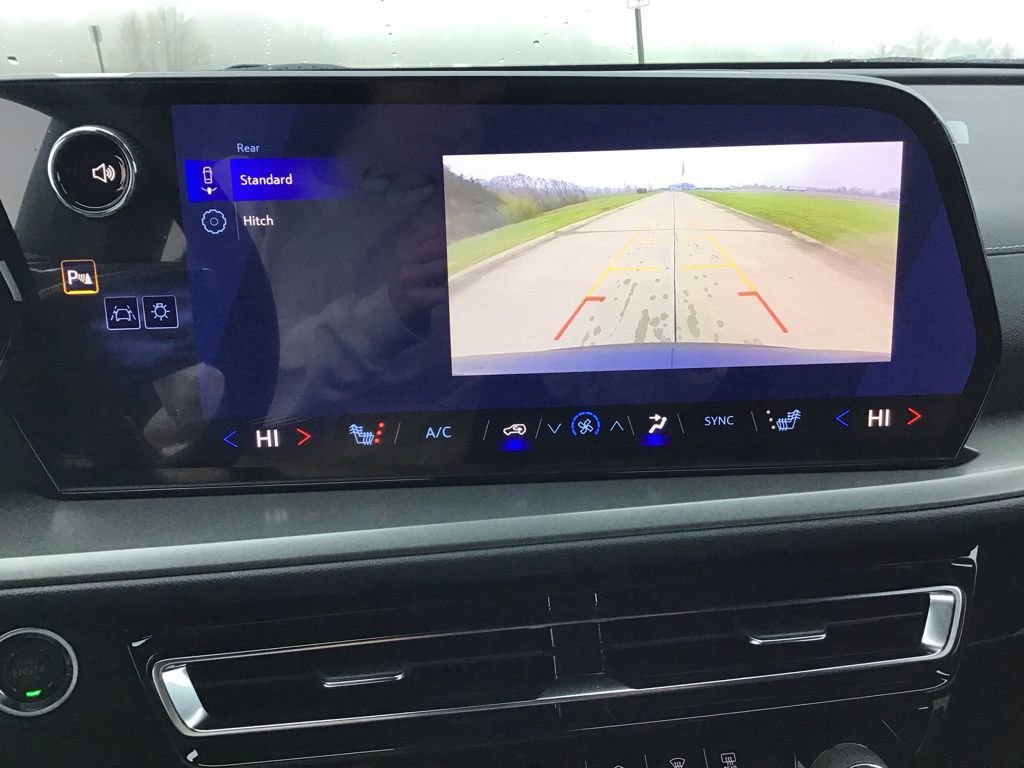 New 2026 Chevrolet Traverse LT image 45