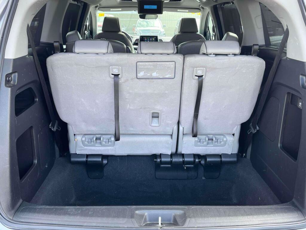 Used 2022 Honda Odyssey Elite image 21