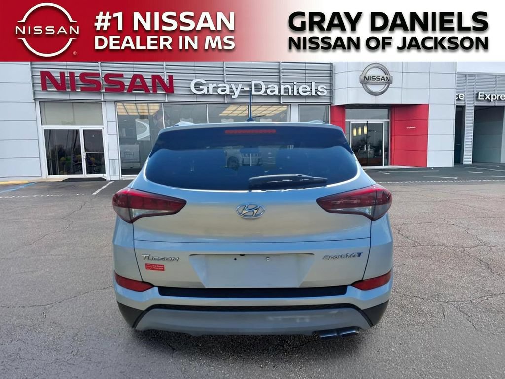 Used 2017 Hyundai Tucson Sport FWD image 6