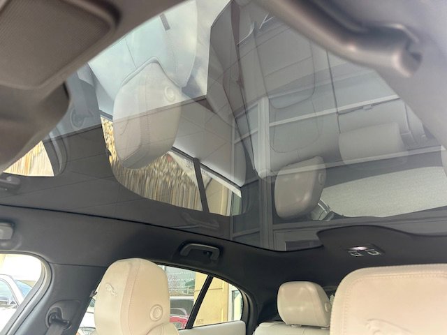 Certified 2022 Jaguar I-PACE HSE image 17