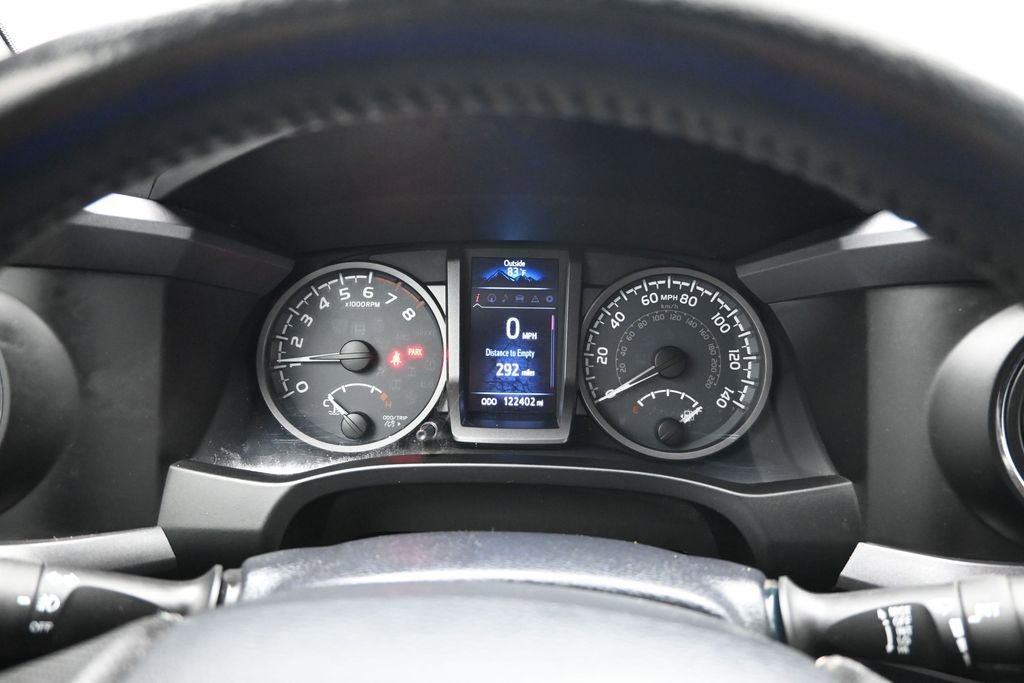 Used 2018 Toyota Tacoma TRD Off-Road AWD/4WD image 18