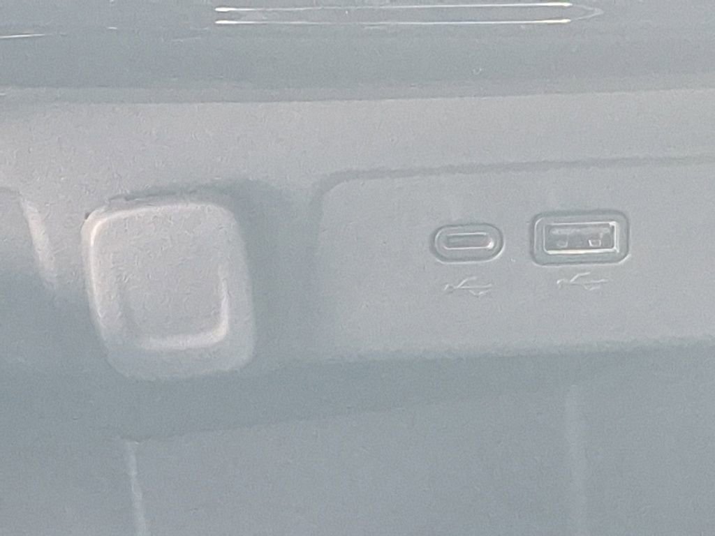 New 2026 Chevrolet Trax RS w/ Driver Confidence Package image 23