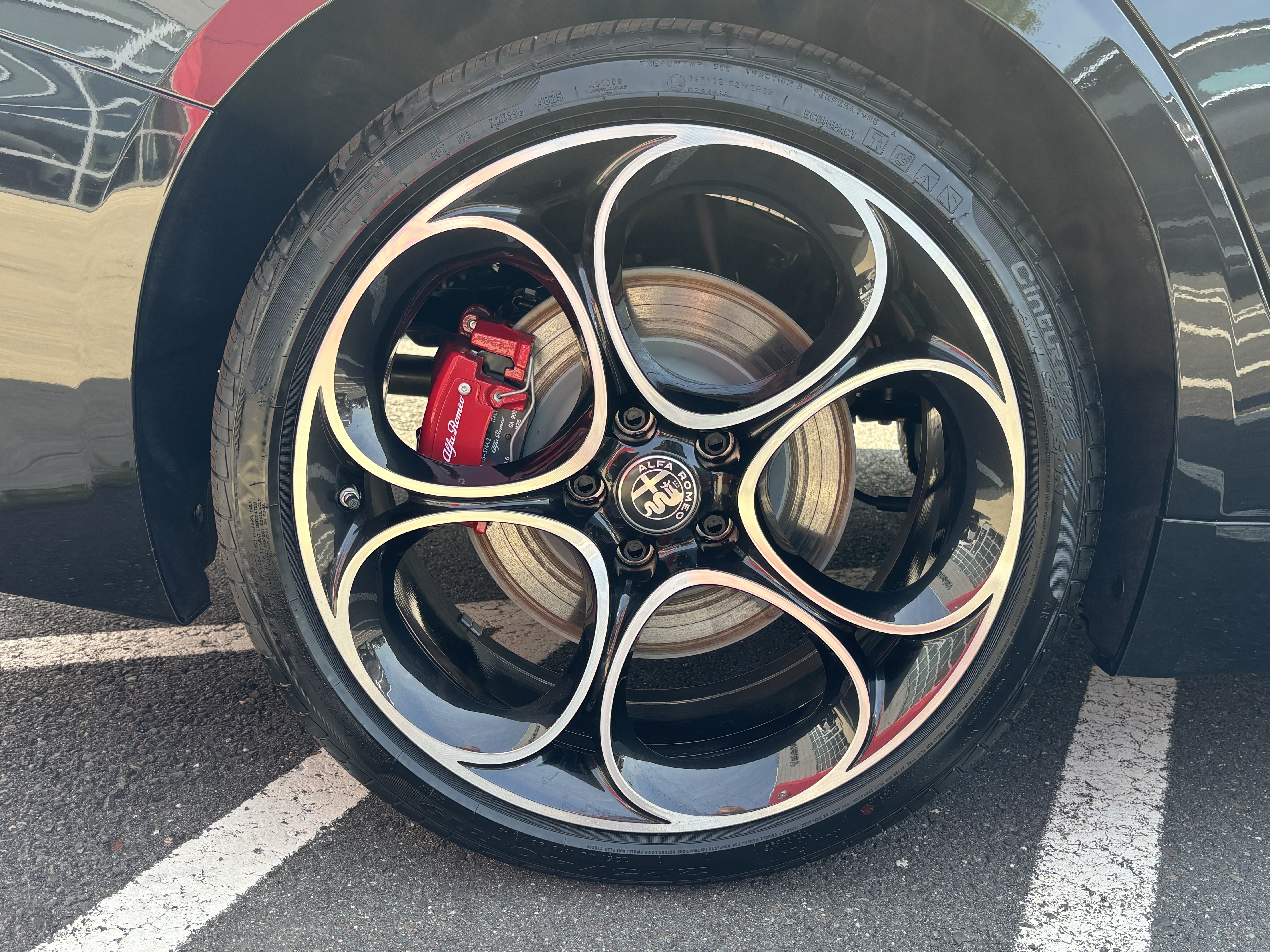 New 2026 Alfa Romeo Giulia AWD image 19
