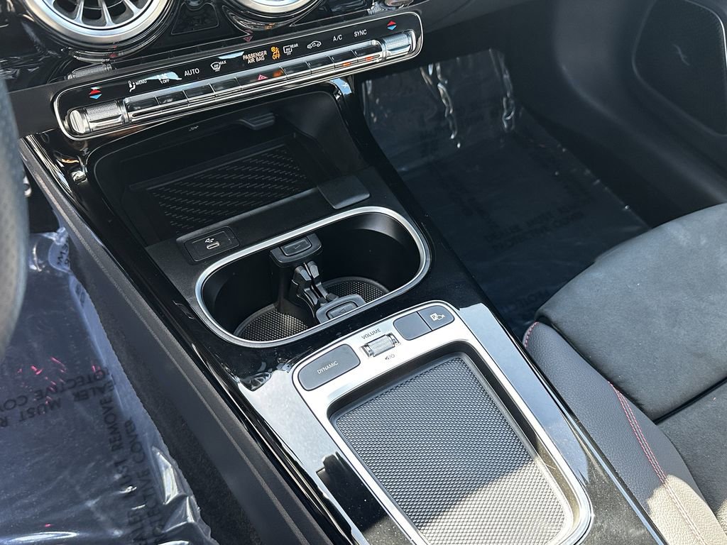 Certified 2025 Mercedes-Benz CLA 250 4MATIC image 31