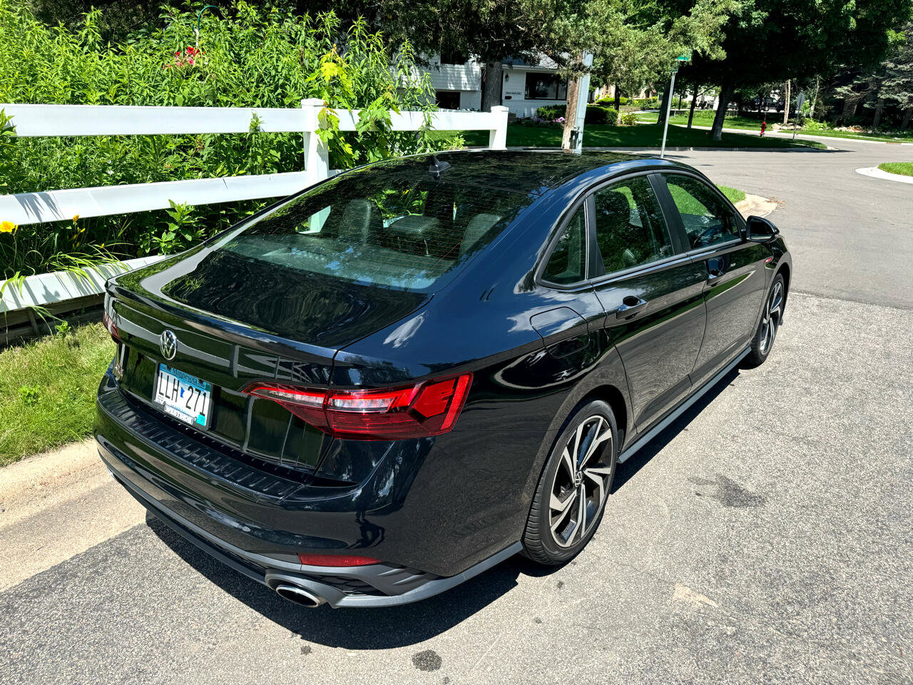 Used 2022 Volkswagen Jetta GLI Autobahn image 17