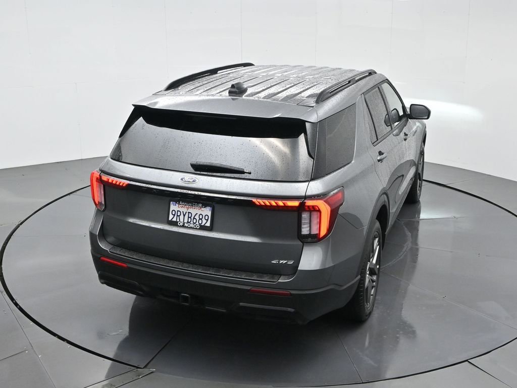 Used 2025 Ford Explorer ST-Line w/ ST-Line Street Pack image 57