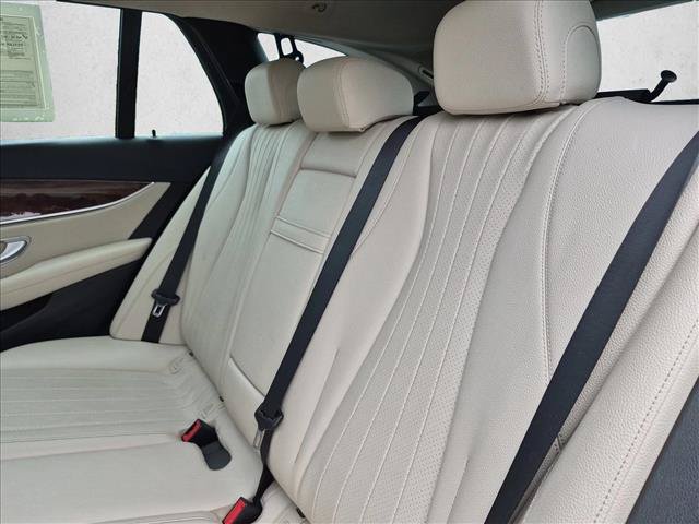 Used 2020 Mercedes-Benz E 450 4MATIC Wagon image 20