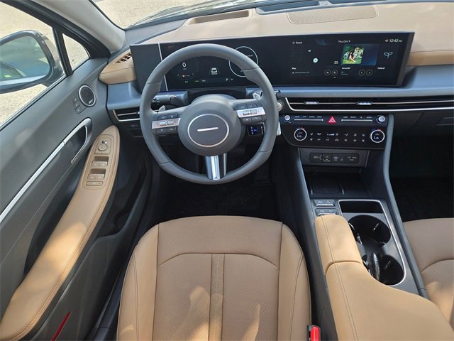 New 2025 Hyundai Sonata Limited image 9