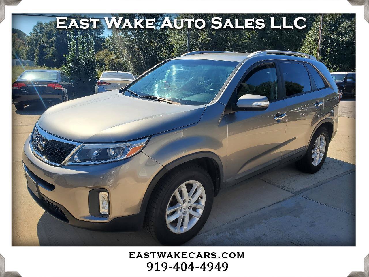 Used 2014 Kia Sorento LX FWD image 1