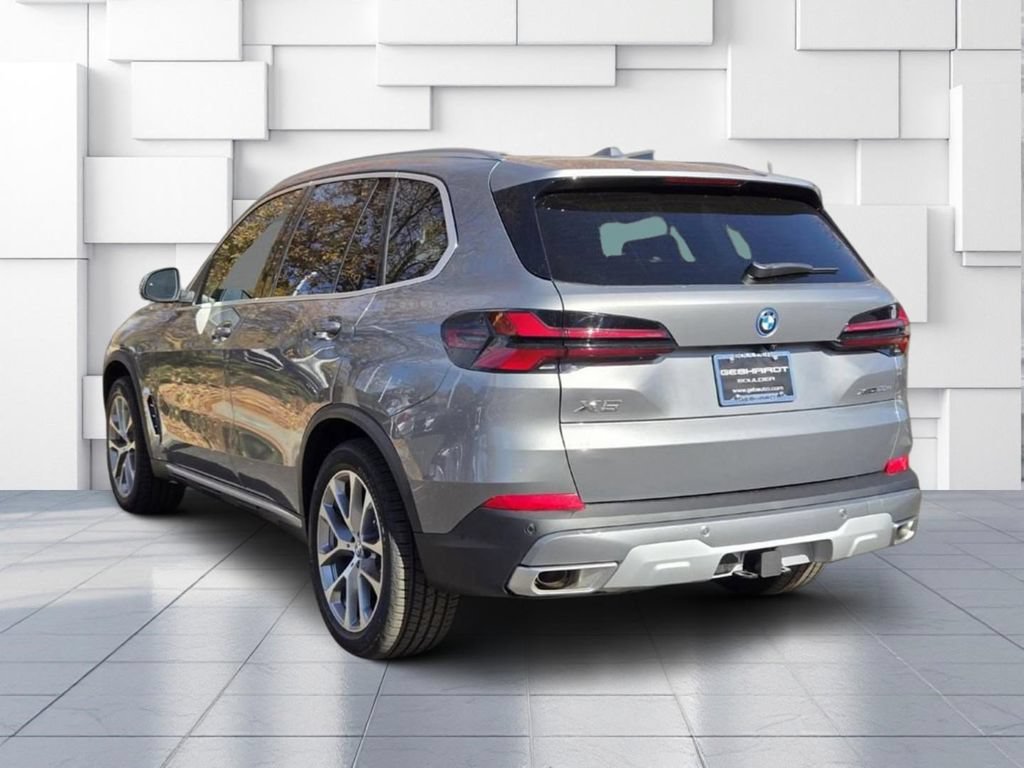 Used 2026 BMW X5 xDrive50e w/ Premium Package AWD/4WD image 8