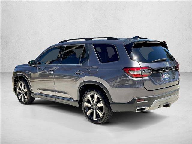 Used 2023 Honda Pilot Touring image 12