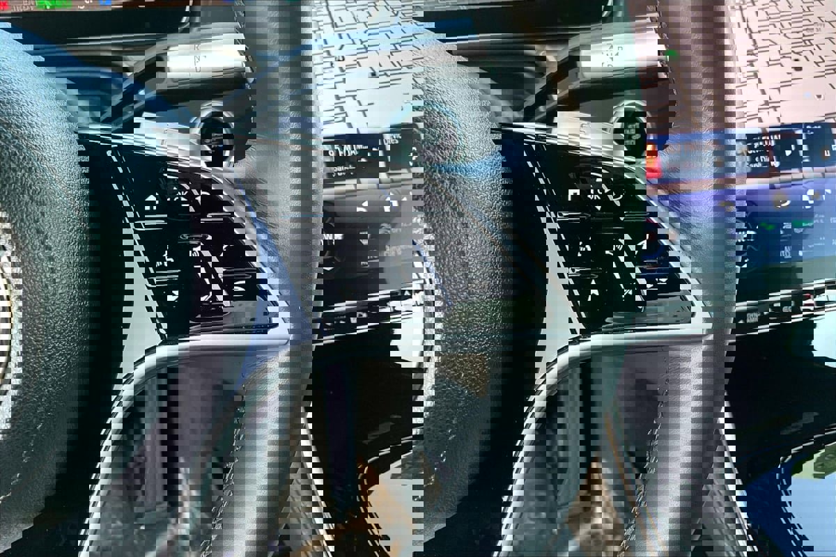 Used 2023 Mercedes-Benz EQS 450+ SUV w/ Exclusive Trim Package image 15