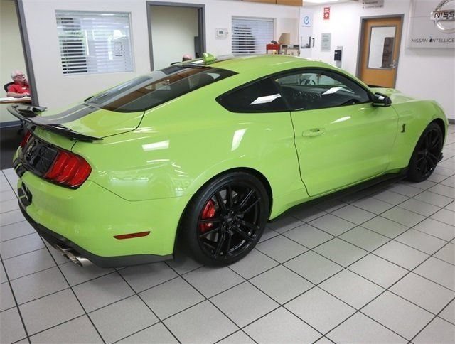 Used 2020 Ford Mustang Shelby GT500 w/ Technology Package RWD image 6