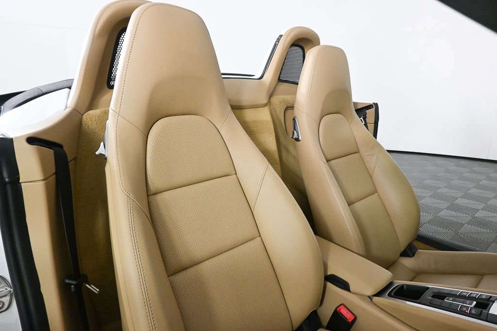 Used 2013 Porsche Boxster RWD image 17