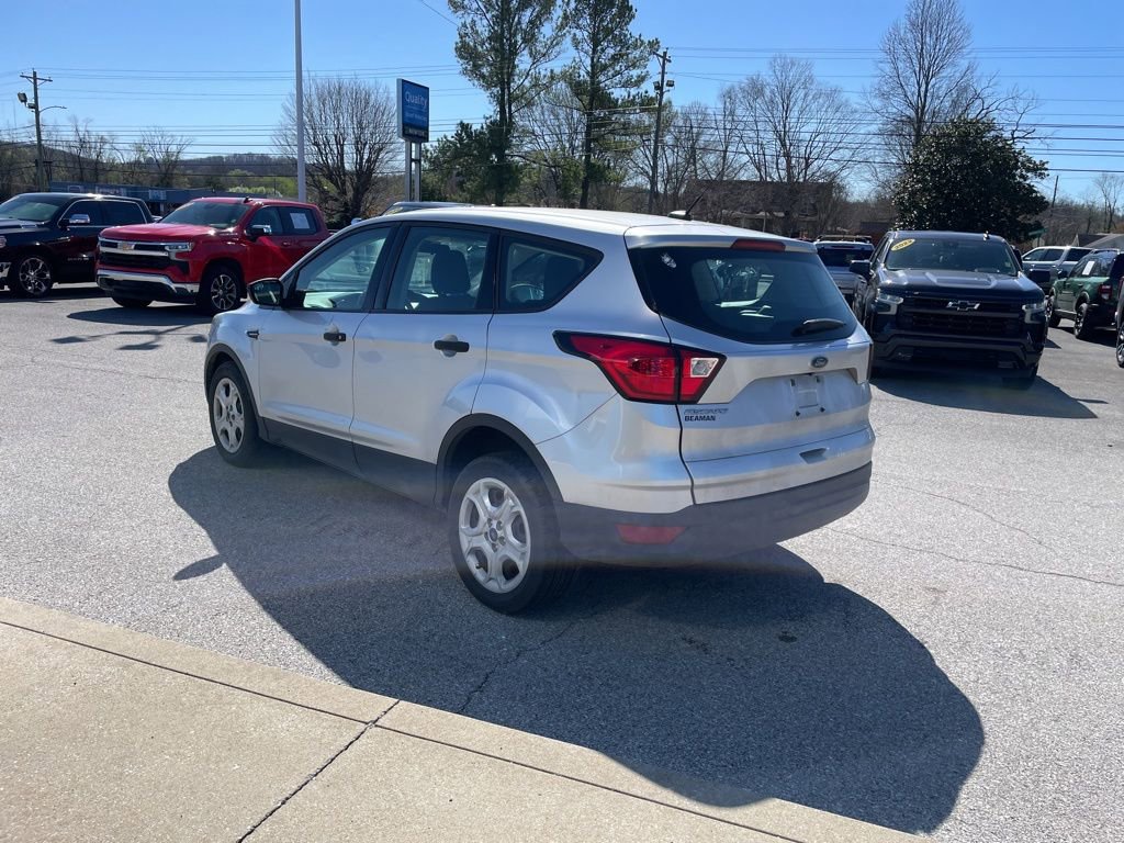 Used 2019 Ford Escape S image 6