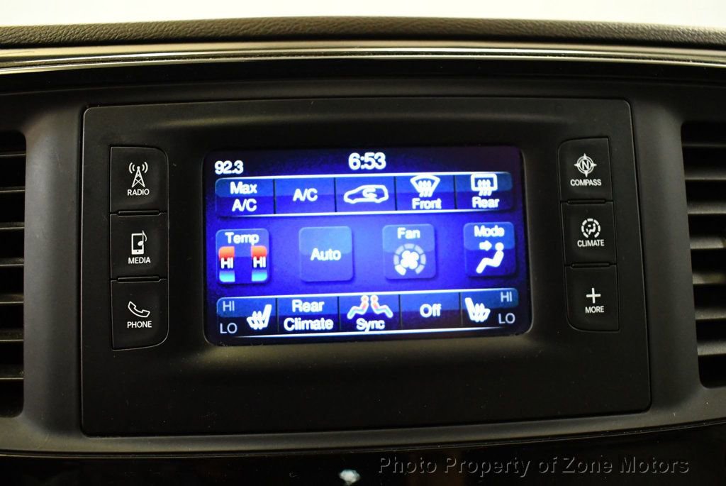 Used 2017 Chrysler Pacifica Touring-L image 39