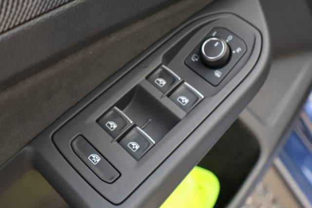 New 2025 Volkswagen GTI SE image 12