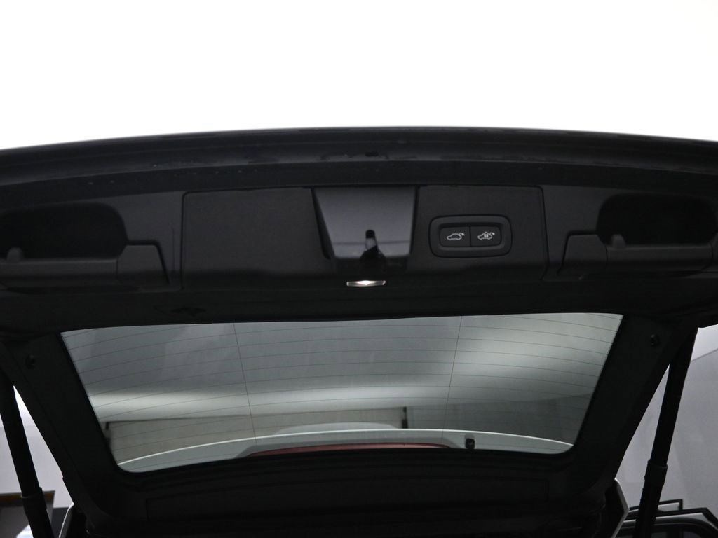 New 2026 Volvo XC60 B5 Plus w/ Protection Package Premier image 31