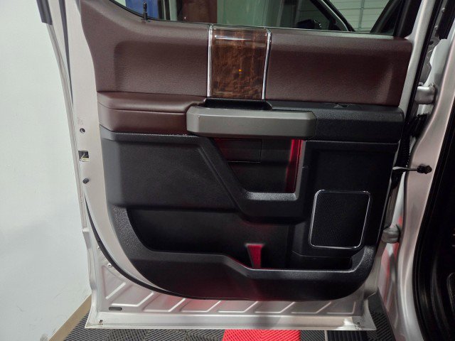 Used 2017 Ford F450 Platinum image 36