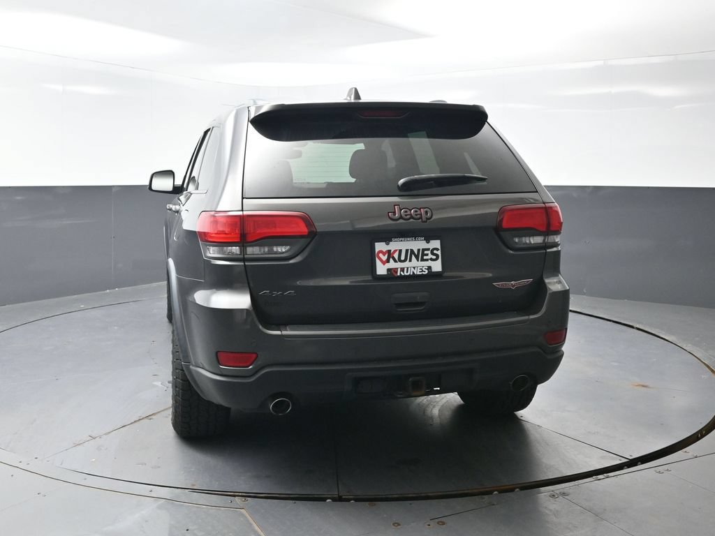 Used 2017 Jeep Grand Cherokee Trailhawk AWD/4WD image 13